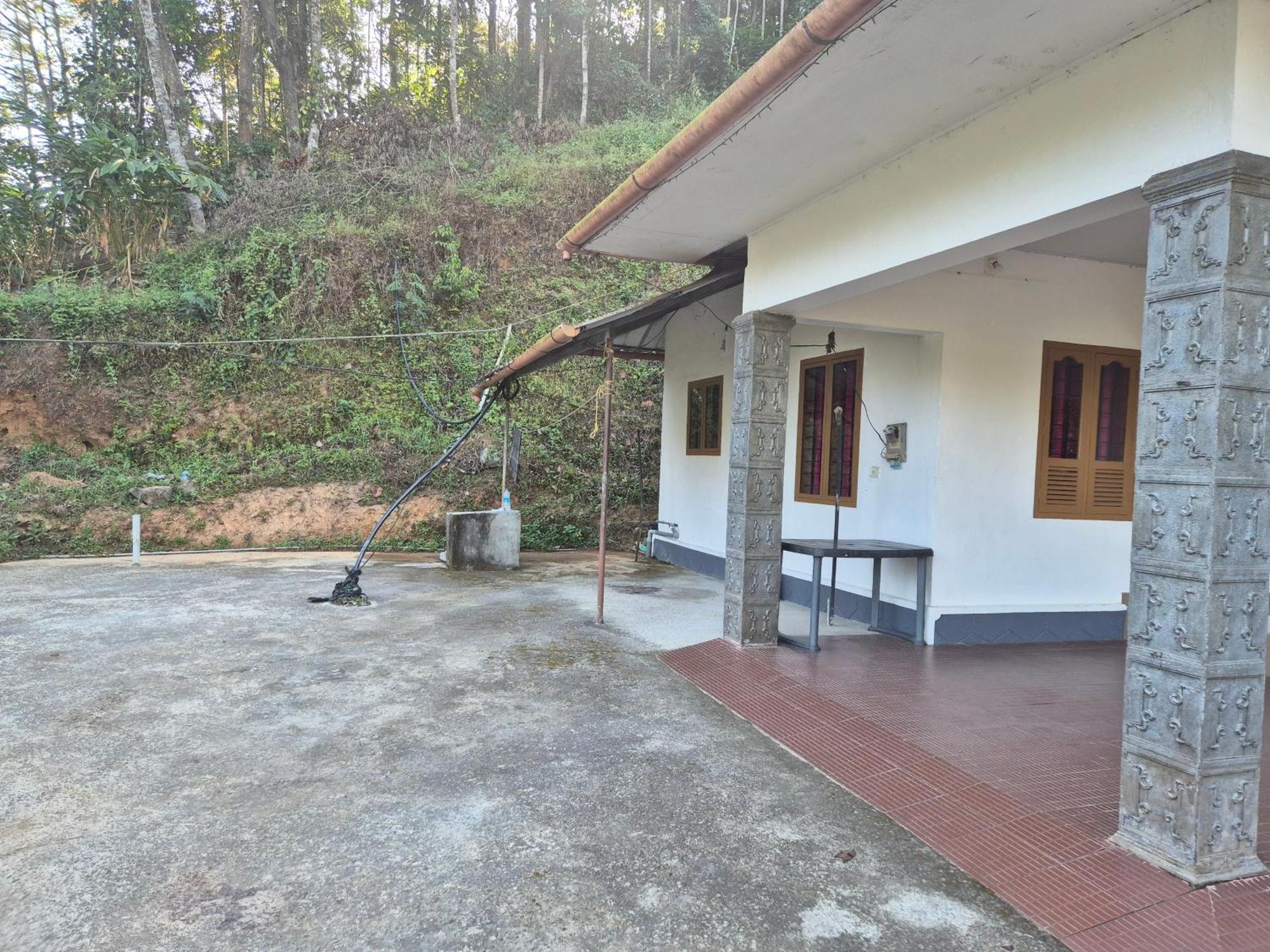 Anivilla Holiday Home Kunjithanny Anachal Zewnętrze zdjęcie